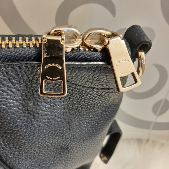 Coach Navy Blue Leather Shoulder Bag - Picture 2 of 7